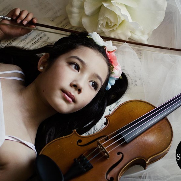 Girl with Violin Girl with Violin