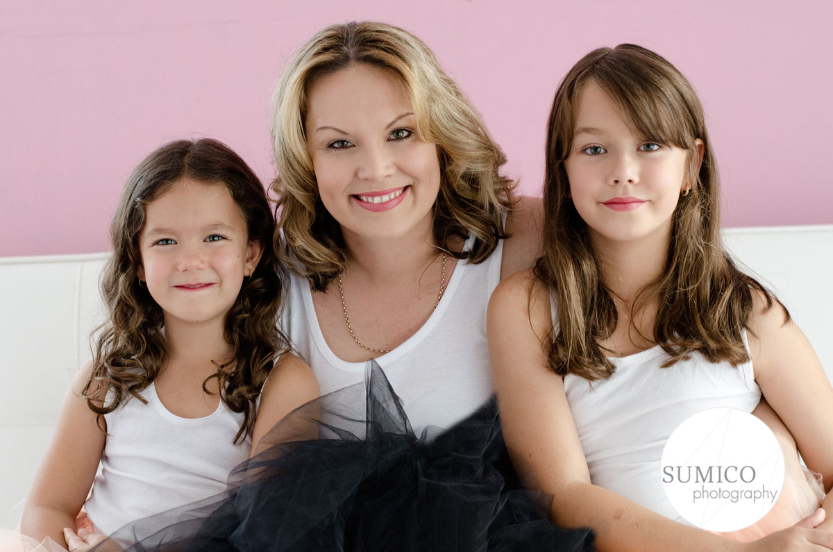 Mother and daughters photography session