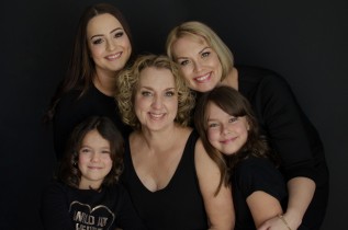 3 Generation Portrait by Sumico Photography Brisbane