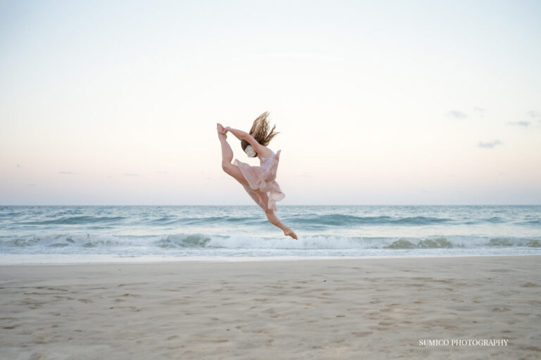 ballet-dancer-at-the-beach